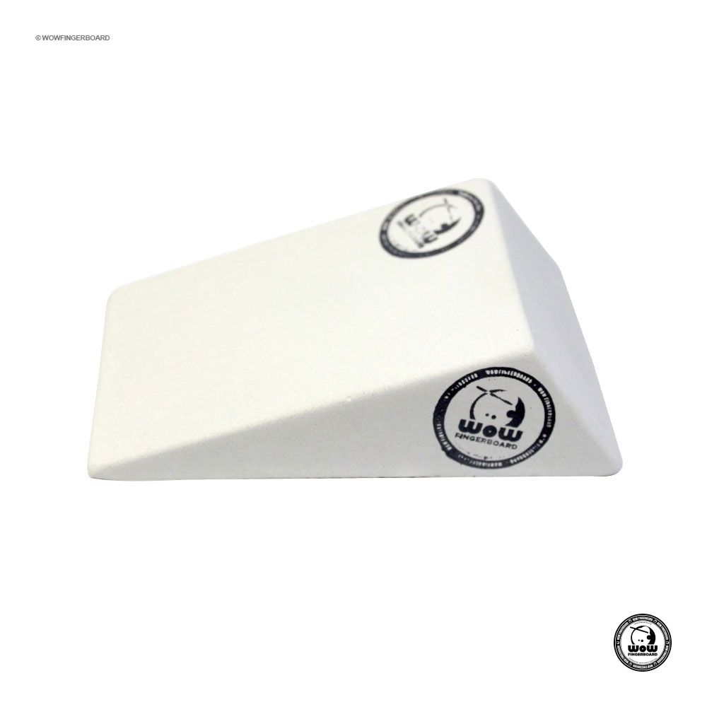 Wow Concrete Kicker Jump