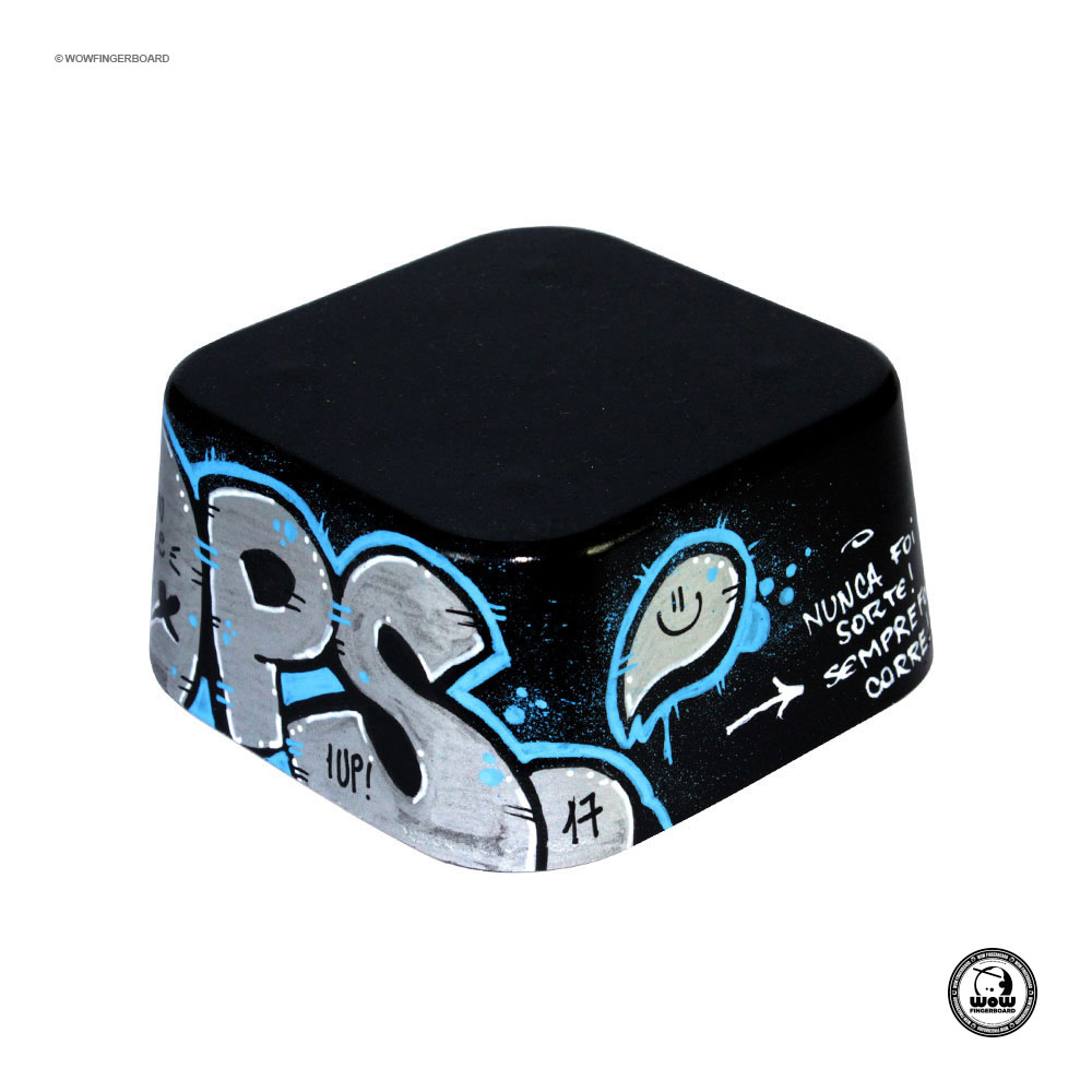 Wow Concrete Pillow *ART