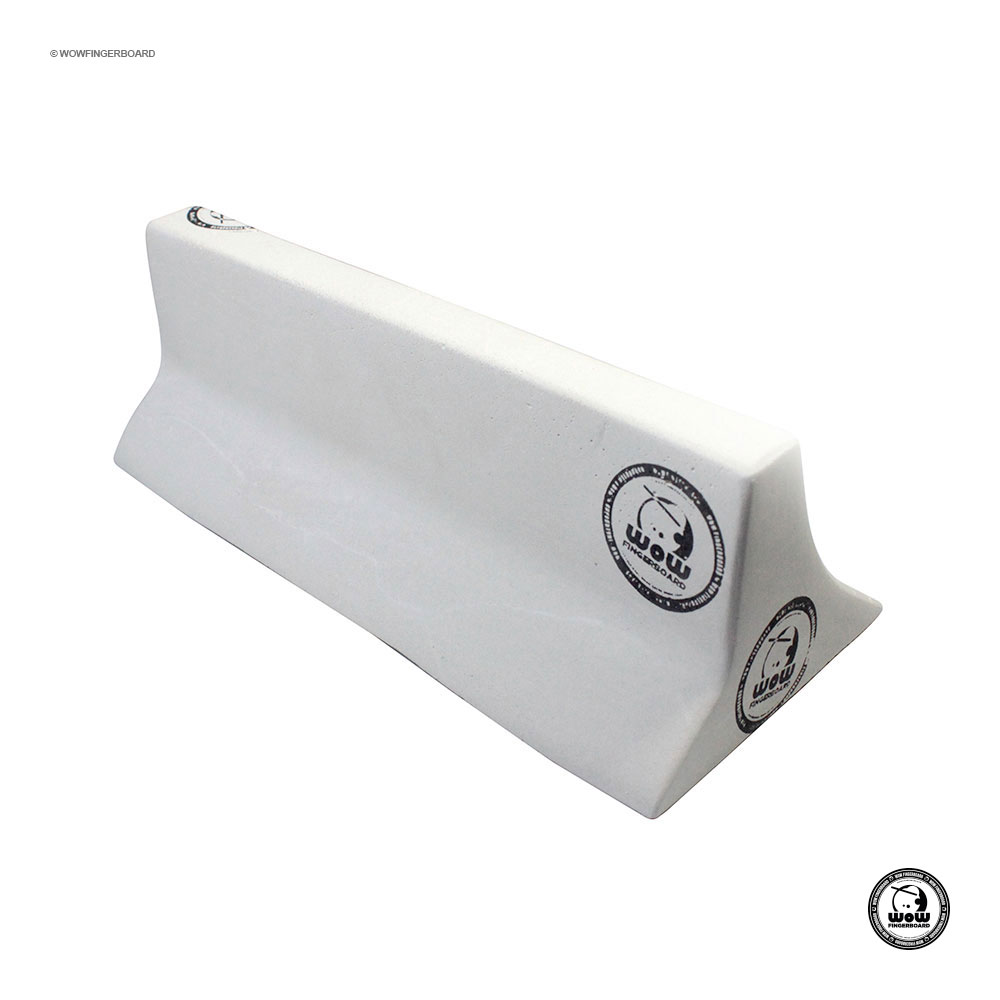 Wow Concrete Quarter Pipe