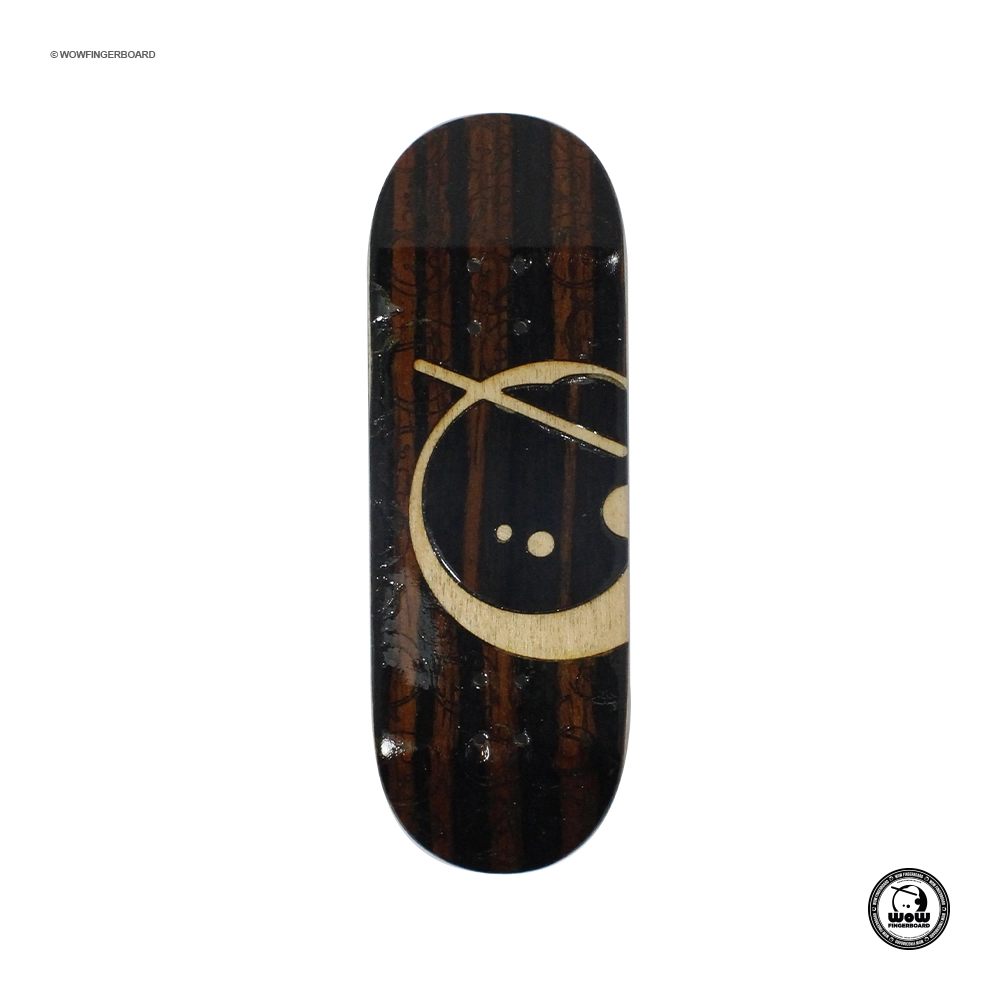 Wow Deck Split Ply Mini Logo Dark